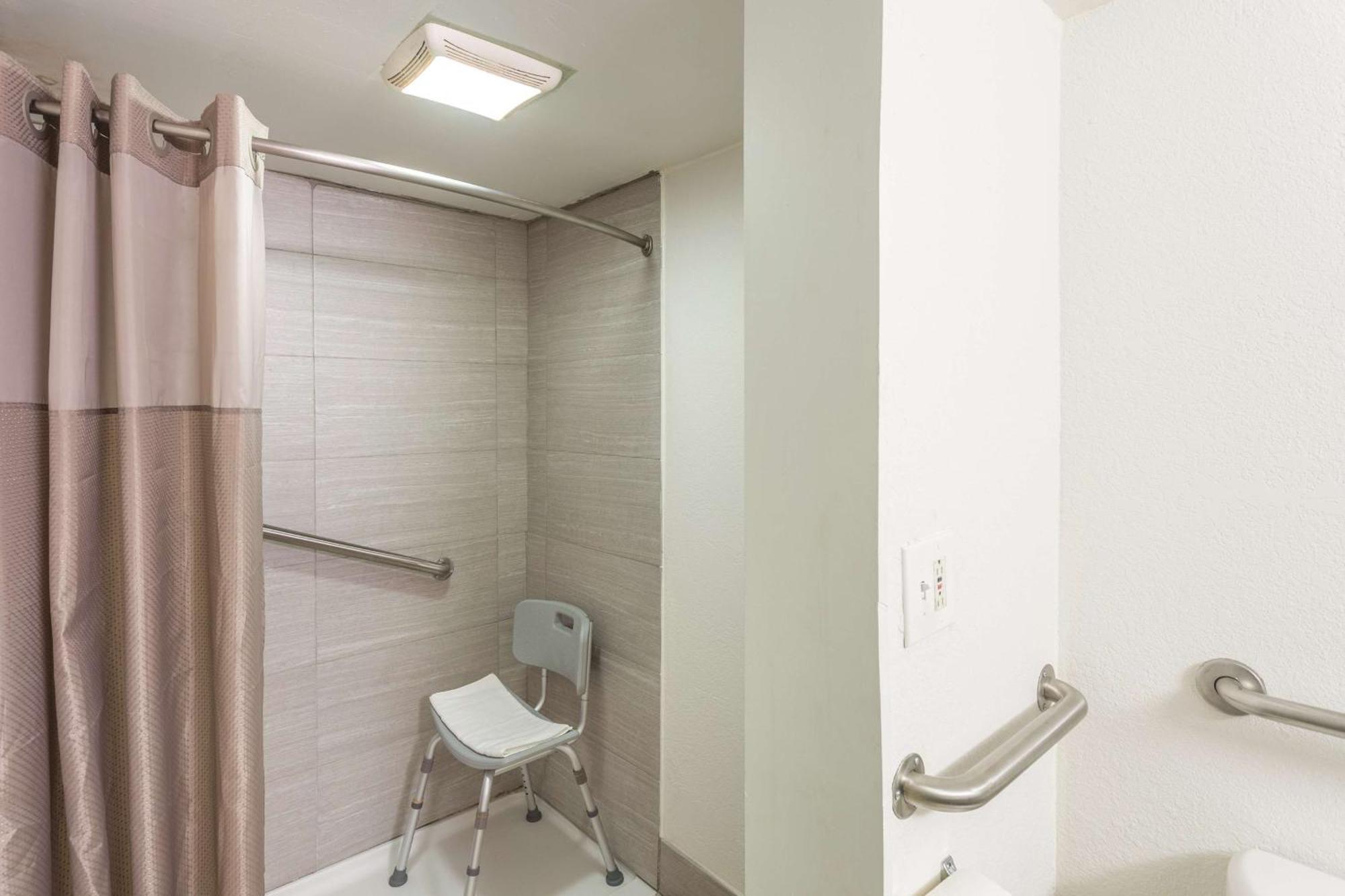 Motel 6-Huntington, Wv Экстерьер фото